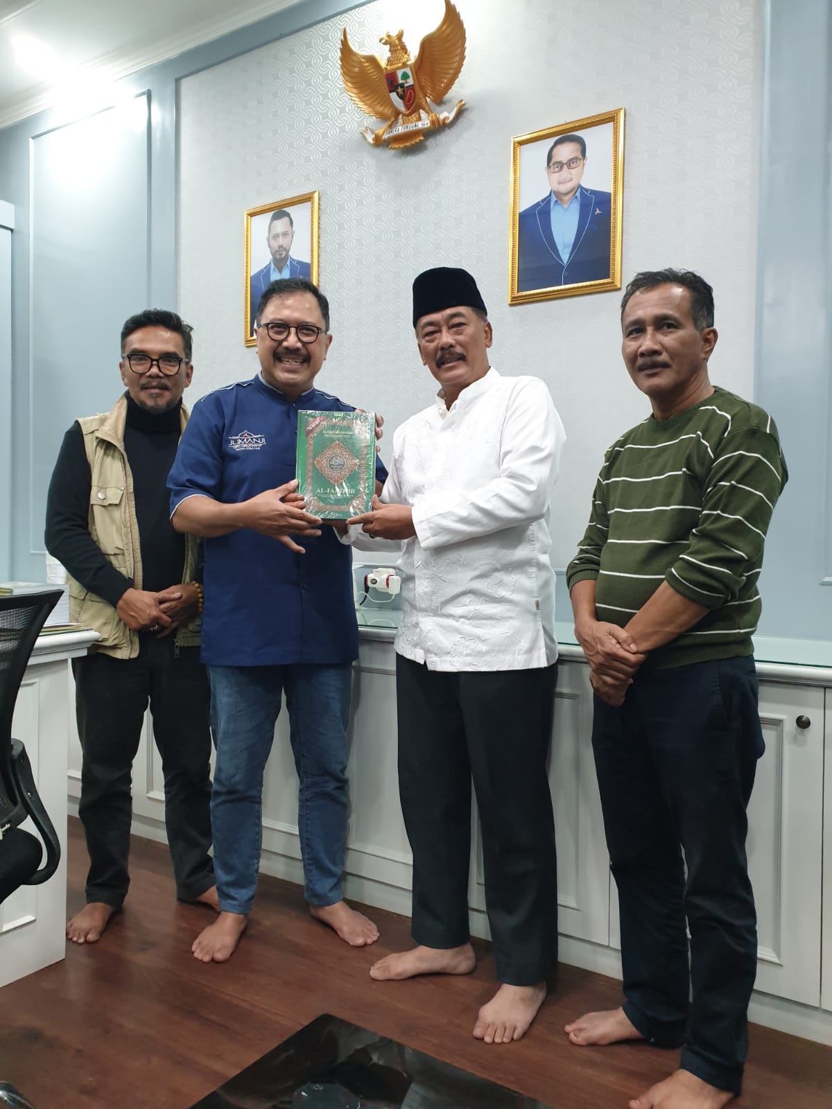 H. Irwan dan penurus DPC Demokrat Kota Cimahi