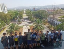 ” Wani Cape ” Memperingati Sumpah Pemuda Bersepeda Keliling Bandung