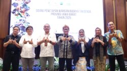 Ketua Dewan Perwakilan Rakyat Daerah (DPRD) Provinsi Jawa Barat Buky Wibawa usai acara sidang penetapan WBTb Provinsi Jawa Barat Tahun 2025 di Kota Bandung.