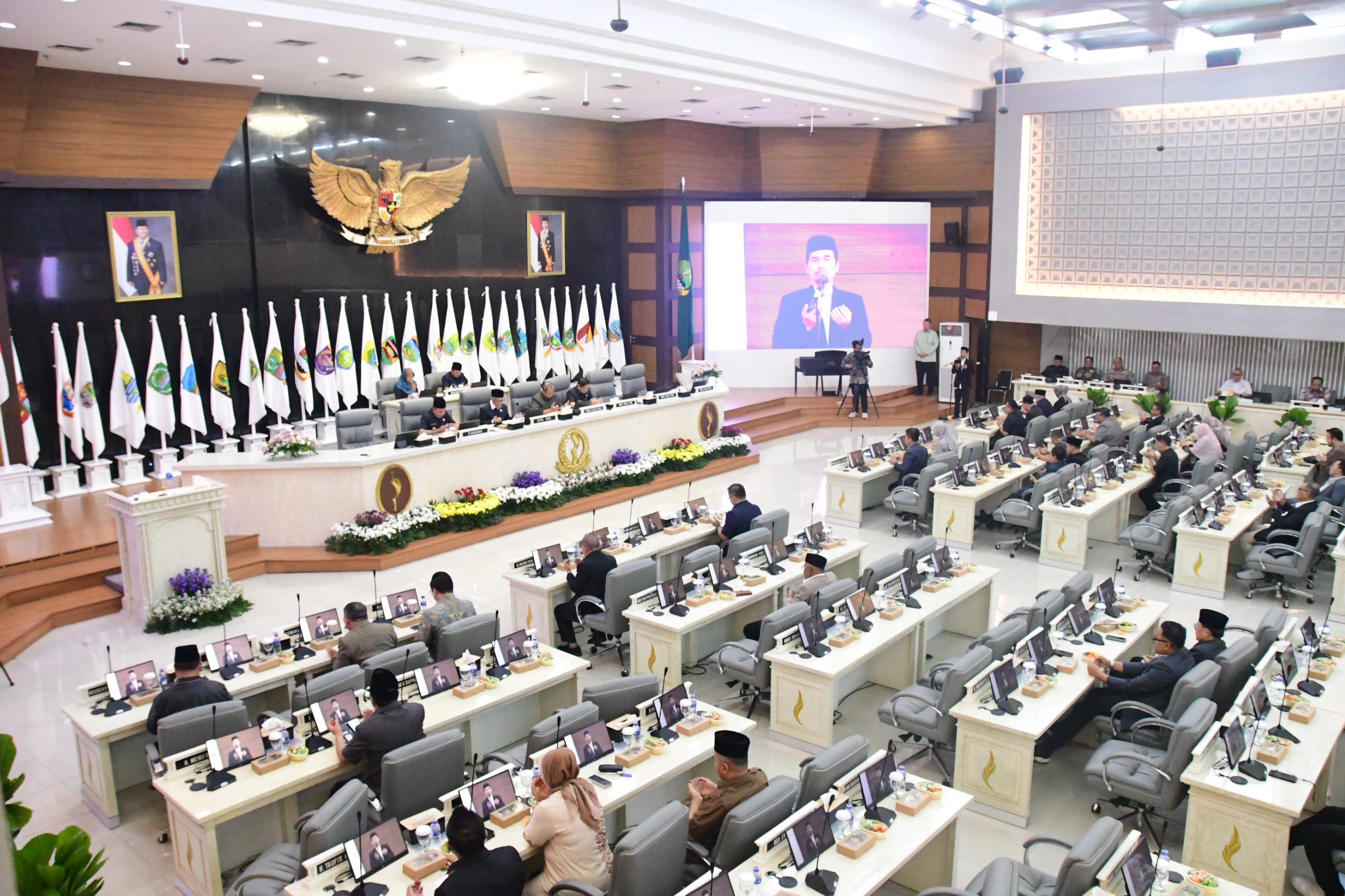 Paripurna dprd jabar