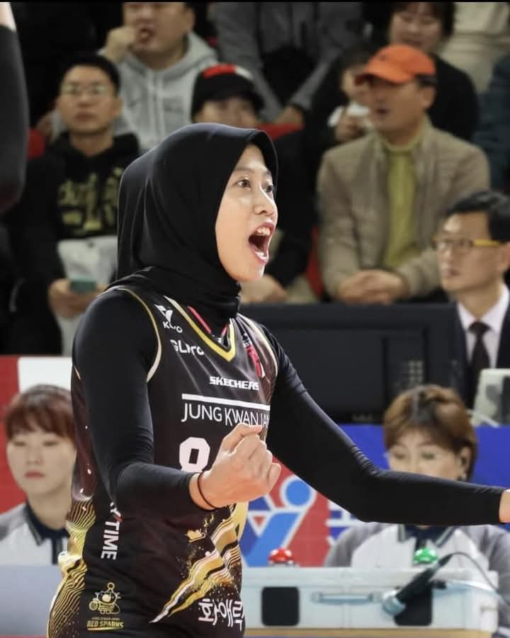 Megawati Hangestri Pertiwi saat berlaga bersama Red Sparks di Liga Voli Korea (V-League), menunjukkan performa impresif sebagai opposite hitter.